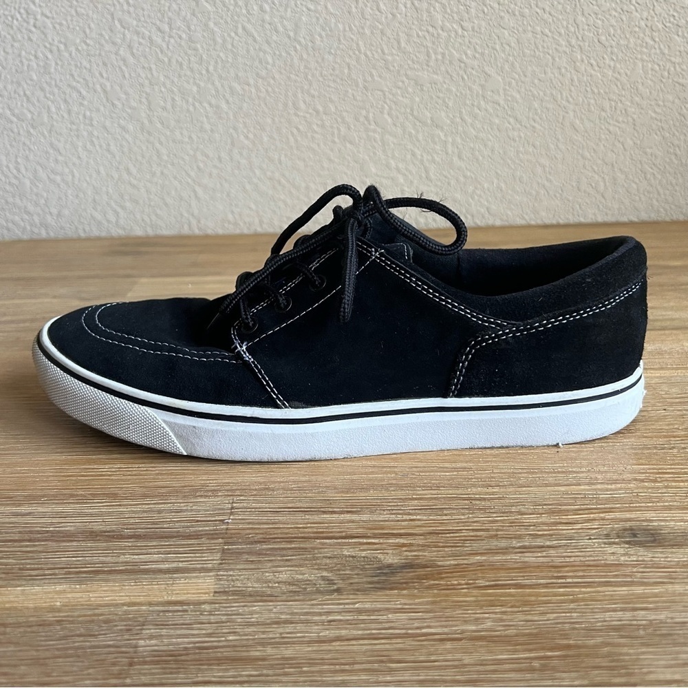 Maui and Sons Sneakers Mens Size 10 Black Suede Leather Low Top Skate Shoes - Picture 3 of 11